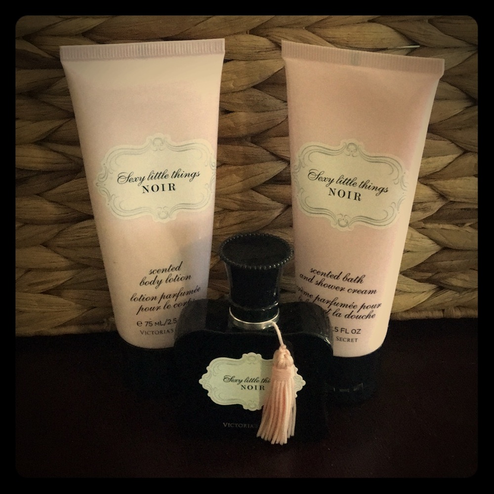 Rare find VS Sexy little things Noir bundle!